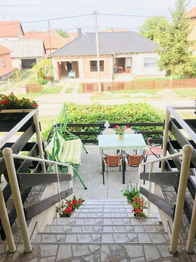 Stan Na Dan Loznica Lägenhet Exteriör bild