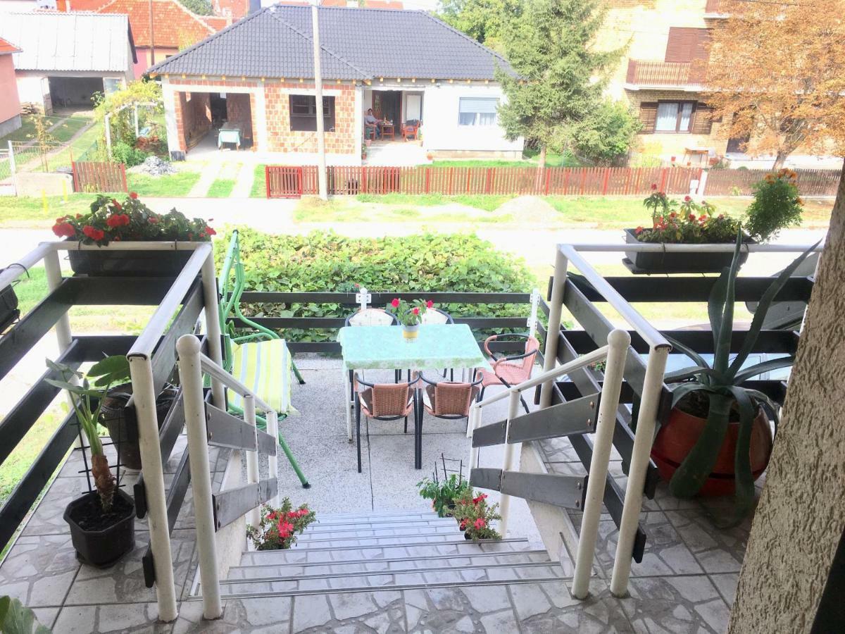 Stan Na Dan Loznica Lägenhet Exteriör bild